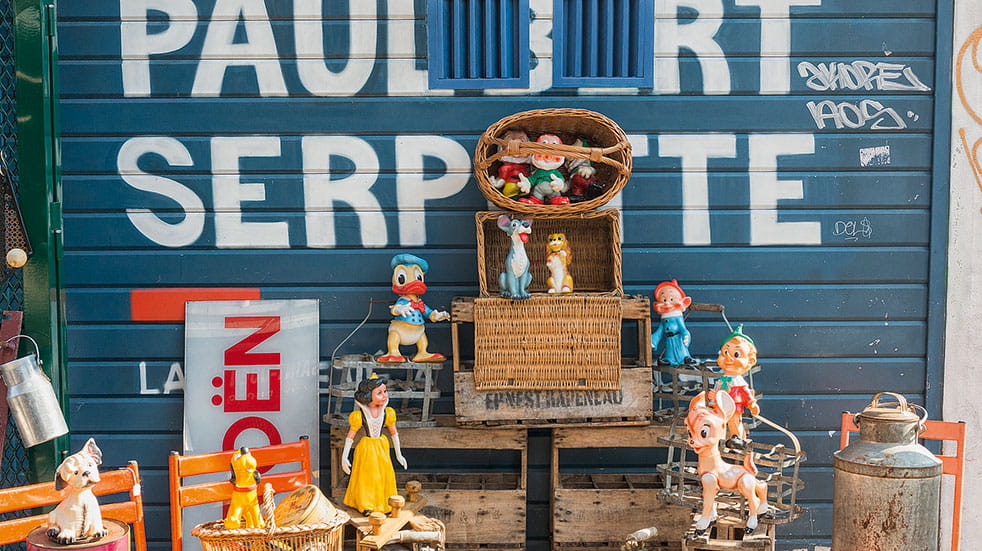 French flea markets - antique toys